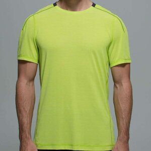 Lululemon Assert Tech Short Sleeve Size XL